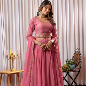 A-Line Mezcla de seda Bordado pesado Semicosido Nupcial Lehenga Choli Set Incluye Net Dupatta Lavable Natural para fiesta - Product Image 1