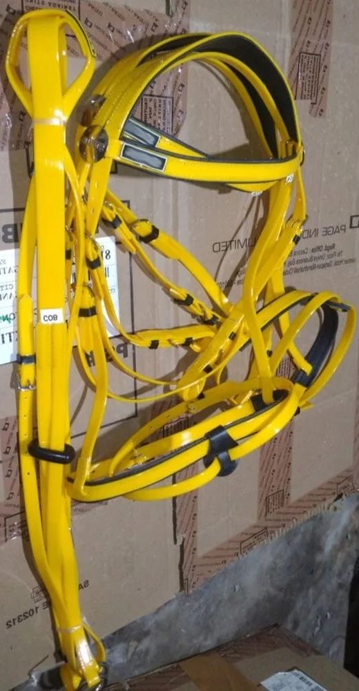 สีเหลือง