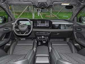 Véhicule électrique d'occasion Audi Q6L Sportback E-tron, autonomie NEDC de 201 à 300 km, puissance de 120 kW, couple de 100 Nm, batterie de 50 à 70 kWh - Product Image 3