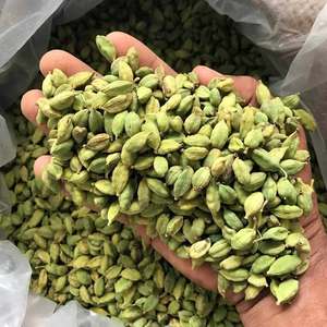 Cardamome verte d'Allepéy, Inde, épice fraîche séchée, épice unique avec traitement brut, emballée avec du poivre noir - Product Image 3