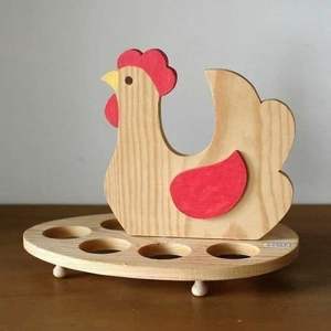 Estante de madera multiusos para huevos para exhibición de cocina, también ideal para sostener huevos de Pascua decorativos o pequeños adornos - Product Image 1