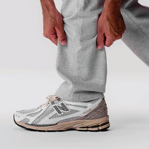 Logo personnalisé Pantalon de jogging décontracté pour hommes Pantalon de survêtement décontracté à taille élastique Pantalon de jogging uni à jambe droite à coupe ample - Product Image 3