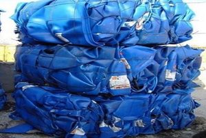 Flocons de PEHD recyclé bleus, granulés plastiques post-industriels pour le remplissage de films soufflés - Product Image 3