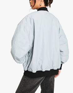 Veste universitaire confortable et respirante OEM pour femmes Logo personnalisé Service OEM Veste universitaire surdimensionnée pour femmes de dernier style - Product Image 3