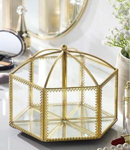 Porte-parfum décoratif en métal en laiton AK avec 3 niveaux rectangulaires en finition multicolore pour la décoration intérieure/accents de décoration d'hôtel - Product Image 3