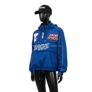 Veste coupe-vent pour femmes Premium 120 GSM Polyester Bleu royal avec panneaux de manches sur les épaules Broderie de logo personnalisée Veste pour femmes - Product Image 4