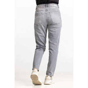 กางเกงยีนส์เอวสูงสีเทา รุ่น WM-JNS-SS24-006 ผ้าเดนิมพร้อมดีไซน์เรียบง่ายทันสมัย - Product Image 3