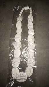 Collar de resina de moda para mujer Diseño elegante y minimalista Disponible Collar de resina para mujer - Product Image 3