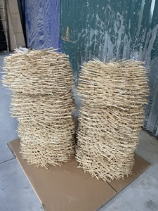 Hermosa y Única Lámpara Decorativa de Bambú Tejido Ecológico con Forma de Erizo, Estilo Publicitario - Product Image 3