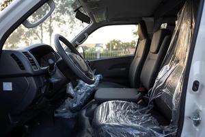 Nuevo/USADO 2025 TOYOTA HIACE ESTÁNDAR 2.7L V4, Cámara Trasera 360, Capacidad de Carga 31-40T, Emisión Diésel/GAS, Transmisión Manual, EN VENTA - Product Image 3