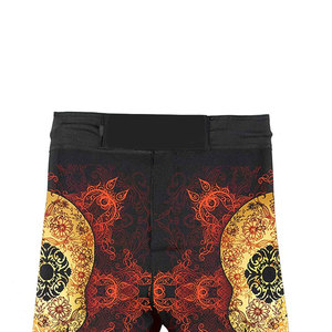 Nuevos shorts de MMA de diseño moderno para hombre, cómodos, de color sólido y de secado rápido, sublimados. - Product Image 5