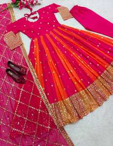 Vestido De Boda De Diseñador Con Pent Dupatta Con Secuencia De Trabajo - Product Image 4