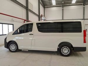 Toyota Hiace 2.8 L Diesel STD Toit Noir Pare-chocs Manuelle 9 Places Neuf/Occasion 2026 - Product Image 5