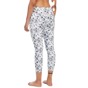Leggings en satin à taille haute et coupe ajustée pour femmes, imprimés sur mesure, étiquette privée, leggings de sublimation pour filles, vente en gros - Product Image 6