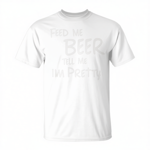 Camiseta Promocional Unisex para Adultos con Estampado Serigrafiado de Cuello Redondo y Manga Corta para el Día de San Patricio: "Comézame Cerveza, Dime que Soy Bonita" - Product Image 2