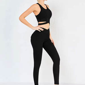 Ensemble de yoga léger personnalisé pour femmes Vêtements de fitness de couleur unie réversibles Vêtements de sport de grande taille pour l'extérieur et la salle de sport ÉCHANTILLON GRATUIT OEM - Product Image 5