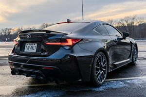 Lexus RC F 2020 Usado, Motor V8 de 472 hp - Product Image 3