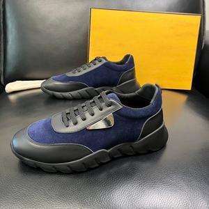 Chaussures tendance pour hommes de qualité supérieure, au style rétro et en cuir de haute qualité avec empiècements en daim - Product Image 2