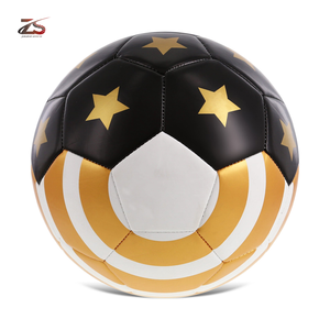 Balón de fútbol duradero a prueba de agua hecho a mano en Pakistán - Product Image 1