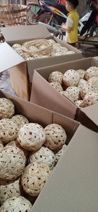 ลูกบอลหวายธรรมชาติทนทาน ลูกบอลหวายสวยงามสำหรับตกแต่งภายในบ้าน งานฝีมือทำมือ หลายขนาด เหมาะสำหรับการตกแต่งหลากหลายรูปแบบ - Product Image 6