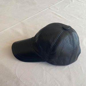 Gorras Deportivas Unisex Ajustables de 6 Paneles, Impermeables, de Cuero, Alta Calidad, 100% Cuero, Logotipo Bordado en 3D Personalizado, Venta al Por Mayor - Product Image 3
