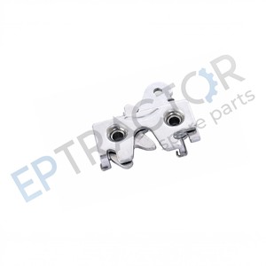 Loquet de capot AL220952 compatible avec les tracteurs John Deere 6M 6R 6090M 6100M 6110R 6120R - Product Image 2