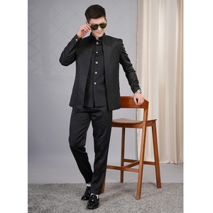 Costume trois pièces noir de luxe pour homme, coupe ajustée, idéal pour les mariages, les événements professionnels et les soirées – En promotion - Product Image 1