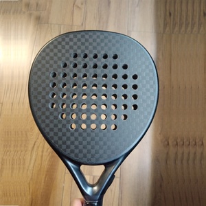 Raquette de padel en fibre de carbone de fabrication OEM 2026, vente en gros, forme classique, faible MOQ - Product Image 1