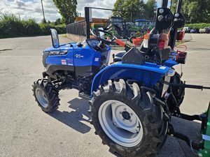 NUEVO Tractor de Ruedas SOLIS de 20 HP 4WD con Transmisión Automática, Bomba de Caja de Cambios y Rodamientos para Uso Agrícola, Larga Vida Útil - Product Image 6