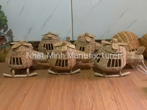 Helicóptero de juguete de ratán, hecho a mano bohemio juguete de juego de simulación para niños, decoración de guardería de avión Montessori, hecho a mano en Vietnam - Product Image 5