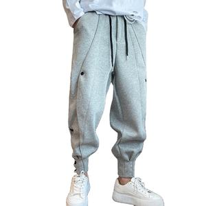 กางเกงวอร์มฮาร์แลนเอวกลางแบบปรับแต่งได้สำหรับผู้ชายสไตล์ลำลองผ้าพลัสด้านหน้าเรียบพร้อมบริการ OEM สำหรับฤดูใบไม้ผลิและฤดูใบไม้ร่วง - Product Image 2