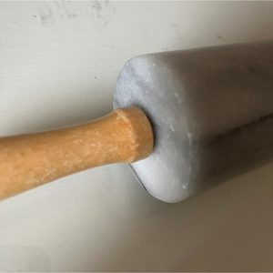 Rouleau à pâtisserie noir simple outil élégant et durable parfait pour la cuisson des biscuits de pâte à pâtisserie et l'utilisation de cadeaux de cuisine élégants - Product Image 2