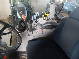 Venta al por mayor de tractores agrícolas 4x4 de 85HP usados con cargadores frontales multifuncionales y componentes principales de bomba - Product Image 2