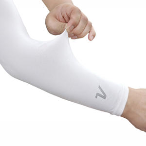 Manchons de golf rafraîchissants et anti-UV Volvik Aqua X – Manchons de golf rafraîchissants Aqua X avec protection UV, respirants et extensibles - Product Image 3