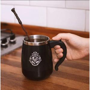 Mug à agitation automatique Harry Potter avec baguette magique, alimenté par piles, pour le bureau, idéal comme cadeau de bureau - Product Image 2
