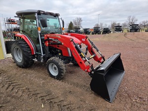 Tractor Agrícola Massey Ferguson Rojo 4x4 con Cargador Frontal, Máquina Agrícola Multifuncional con Motor de 50HP Automático - Product Image 1