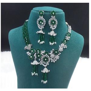 Conjunto de joyas de diamantes americanos ligeros pero lujosos más vendidos para la realeza diaria disponible para suministro mundial - Product Image 1