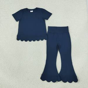 Ensemble décontracté 2 pièces en coton violet uni pour petites filles, avec t-shirt sans manches à ourlet festonné et pantalon taille haute à bords festonnés coupe cloche - Product Image 3