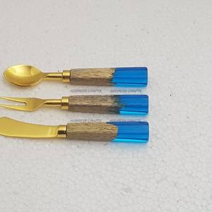 Décor de table italien couverts en acier inoxydable ensemble de couverts blanc et multicolore en marbre et en résine ensemble de couverts en acier inoxydable - Product Image 6