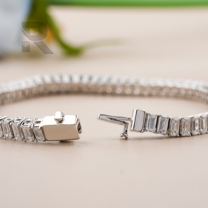 Bracelet de Tennis en or blanc en forme d'émeraude pour hommes et femmes, Bracelet de Tennis classique à quatre griffes, Bracelet à chaîne en diamant blanc pour femmes - Product Image 4