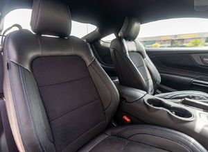 Transmission d'occasion 2025 pour Ford Mustang (500) ch - Essence 5.0L - 8 cylindres 4x4 - Conduite à gauche - Transmission automatique - Product Image 3