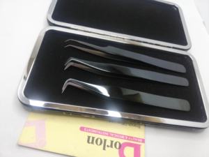 แหนบขนตาพลาสม่าสีดำแบบมืออาชีพแหนบสแตนเลสคุณภาพสูงทนทานสำหรับการต่อขนตา - Product Image 2