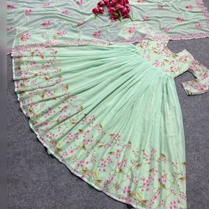 Anarkali de Mujer Elegante de la Mejor Calidad en Faux Georgette con Estampado Digital y Dupatta con Estampado Digital de Diseñador, Compra a un Precio Accesible - Product Image 2