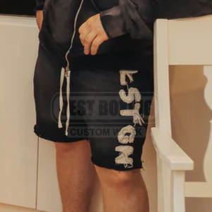 Pantalones cortos desgastados para hombre con rasgaduras pesadas y textura desgastada para ropa de calle atrevida Look Vintage Pantalones cortos desgastados para hombre - Product Image 4