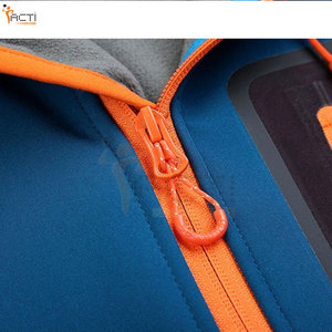 Ropa cálida Chaqueta Softshell Logotipo personalizado Hombres Chaqueta Softshell superventas - Product Image 4