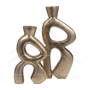 Florero de metal de lujo de aluminio con acabado plateado que aporta una declaración refinada a mesas de centro, unidades de consola y esquinas elegantes - Product Image 4