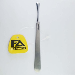 Pousse-cuticules professionnel en acier inoxydable argenté de haute qualité, 12 cm, à une extrémité, avec logo personnalisé, outil de soin des ongles - Product Image 4
