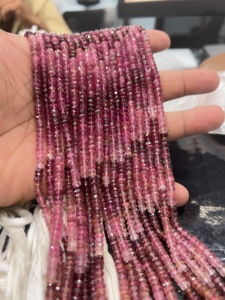 Perles rondes facettées en tourmaline rose naturelle ombrée, taille 4 mm, brin de 14 pouces, couleur remplie de fractures - Product Image 5