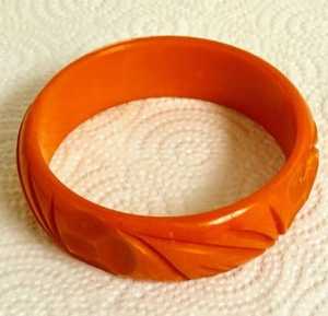 กำไลข้อมือเรซิ่นสไตล์โบฮีเมียนแฟชั่นล่าสุด ขายส่งกำไลแบบเปิดกว้างสำหรับผู้หญิง ผลิตโดย Khadim Handicrafts ผลิตในอินเดีย - Product Image 2
