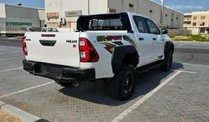 HILUX 2024 Édition d'occasion SUV Volant à gauche Sièges en tissu Transmission automatique 843HP Bon état - Product Image 2